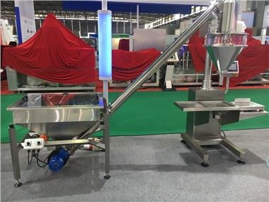 अर्ध-स्वचालित भरने की मशीन